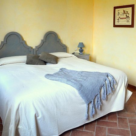 Agriturismo Borgo San Francesco Basiglio Bagian luar foto