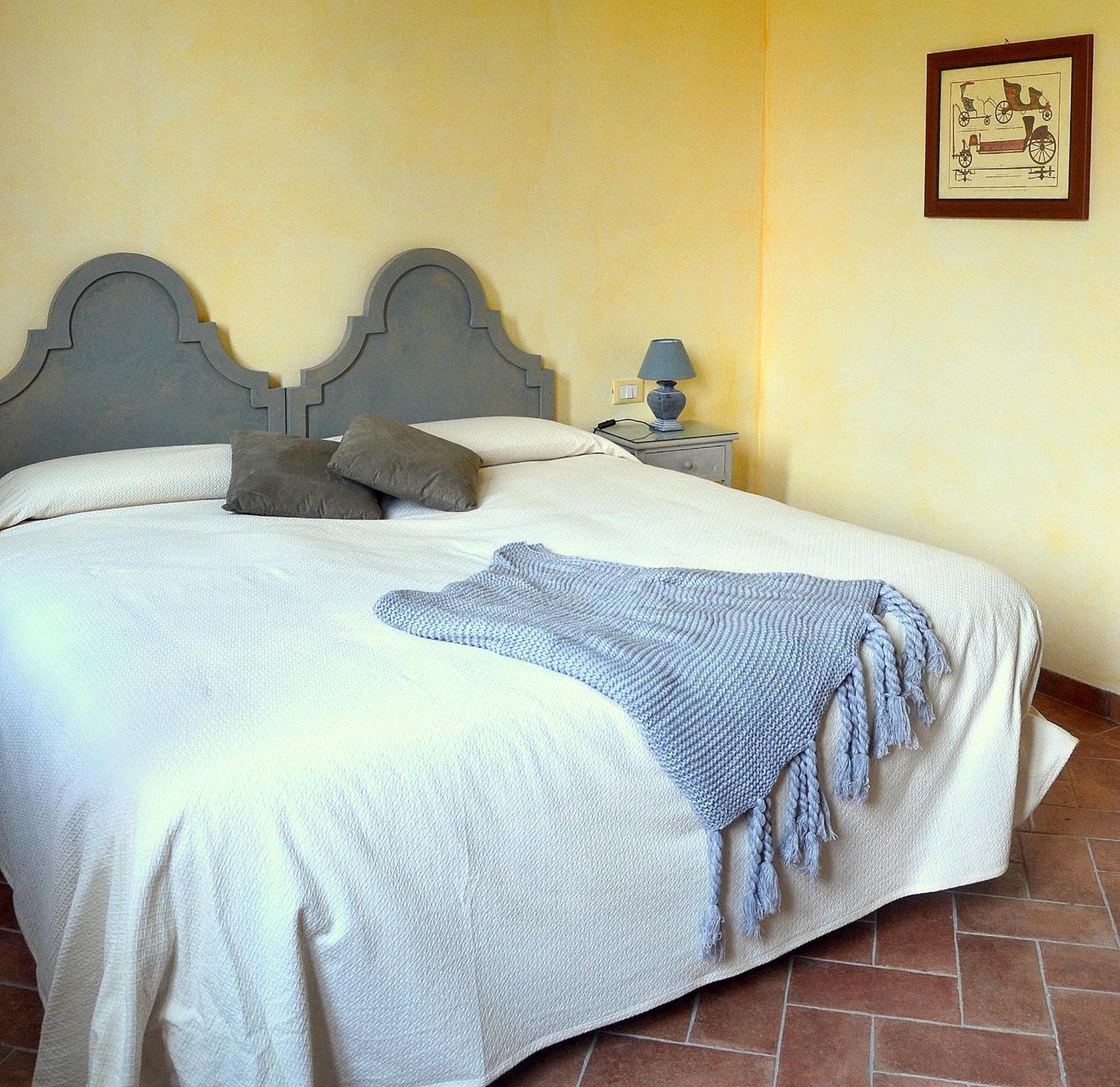 Agriturismo Borgo San Francesco Basiglio Bagian luar foto