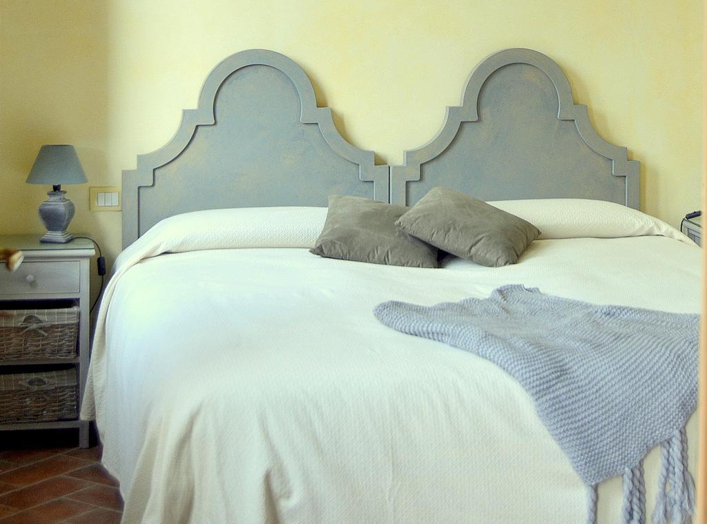 Agriturismo Borgo San Francesco Basiglio Bagian luar foto